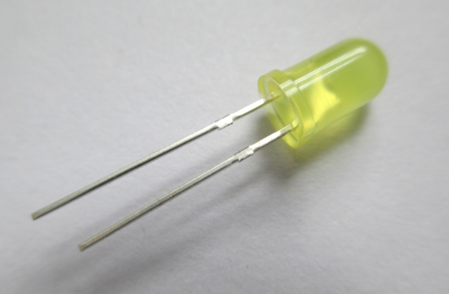 590nm super high brightness light emitting diodes yellow Indicator led
